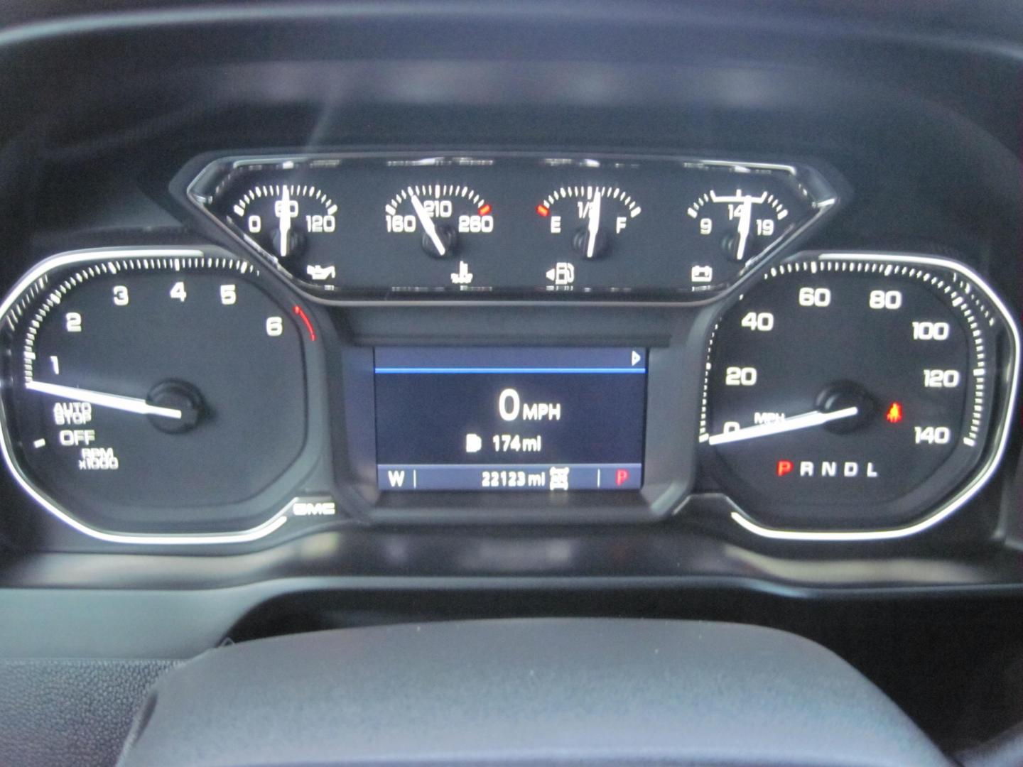 2021 silver /black GMC Sierra 1500 Elevation (3GTU9CED8MG) , located at 9530 Old Seward Highway, Anchorage, AK, 99515, (907) 349-3343, 61.134140, -149.865570 - Nice Low miles GMC Sierra 1500 come take a test drive - Photo#11